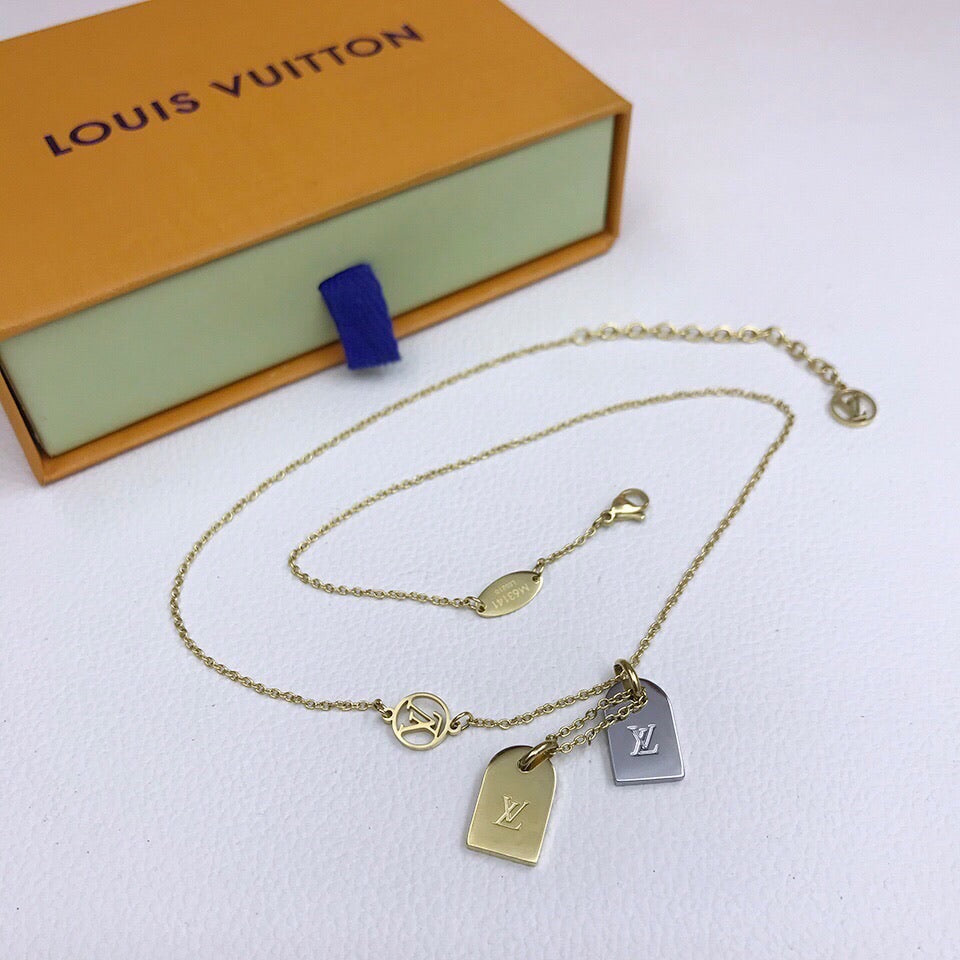 Anum Bags Necklace LUV017