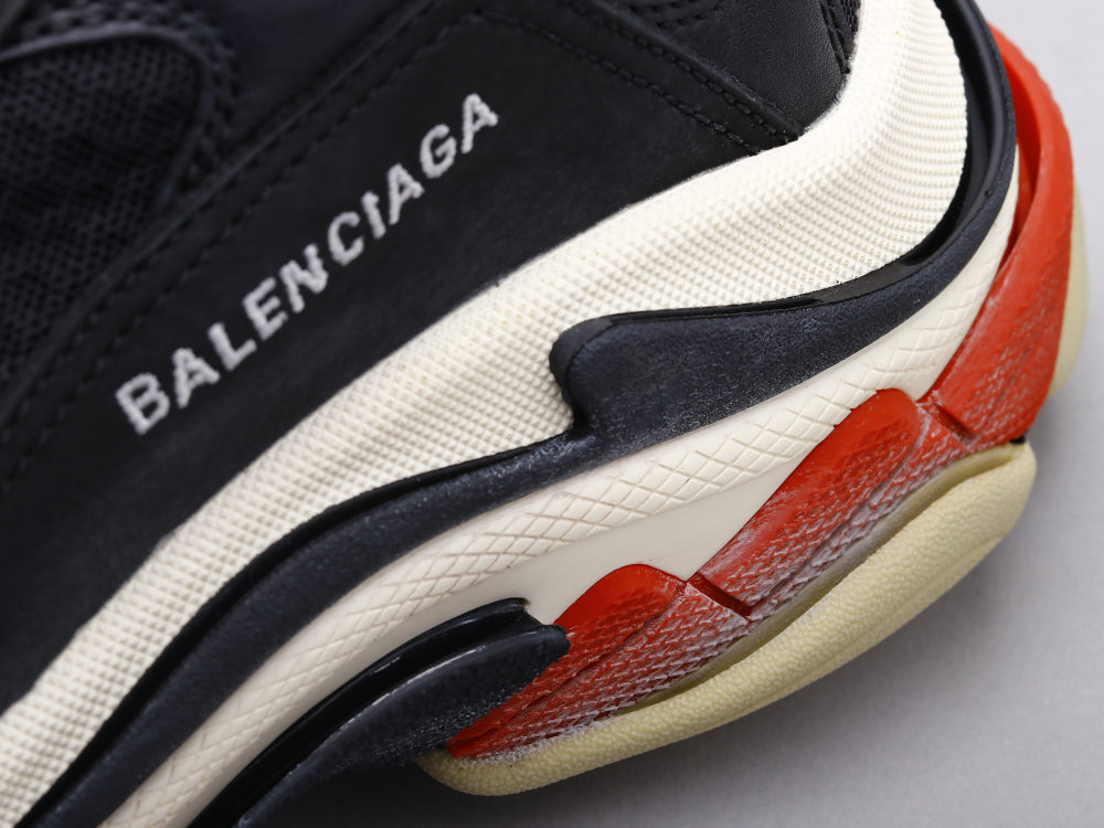 Ezyycart Bags Bla Triple S Black and Red Sneaker