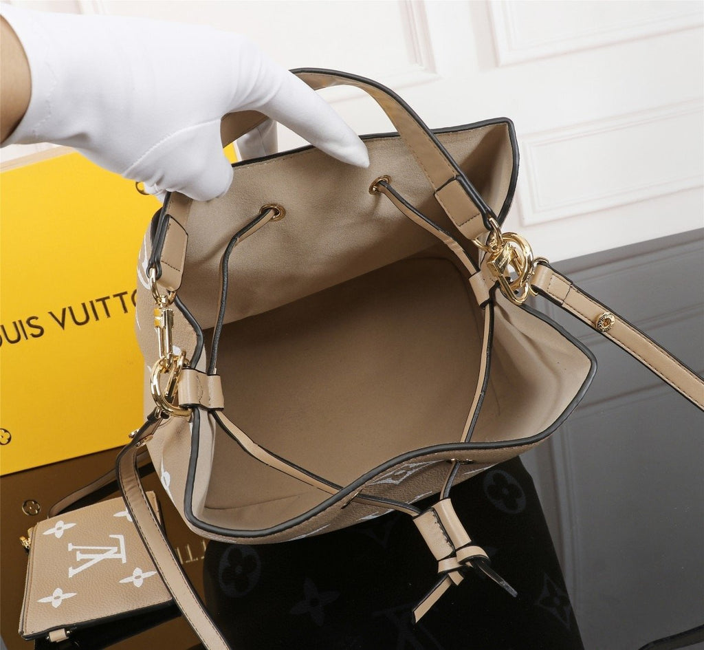 Anum Bags Bags LUV 032