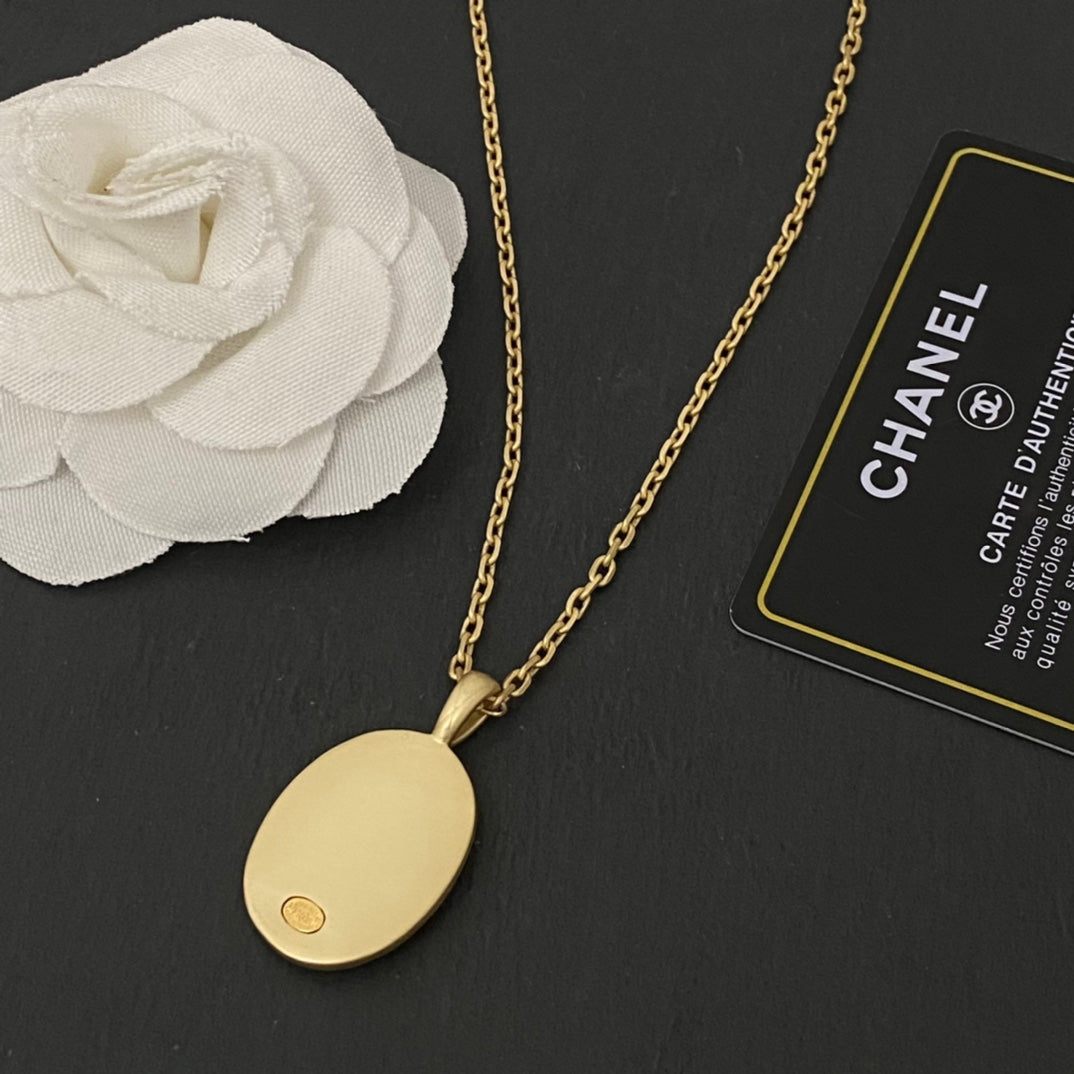 Anum Bags MO -Necklace CHL014
