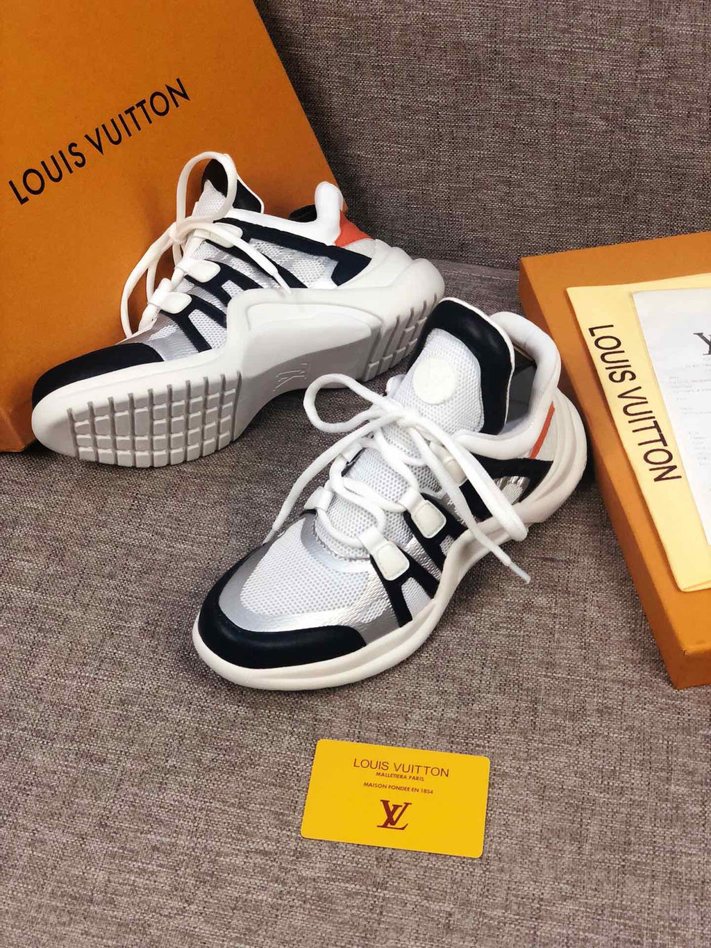 Anum Bags LUV Archlight White Black Orange Sneaker