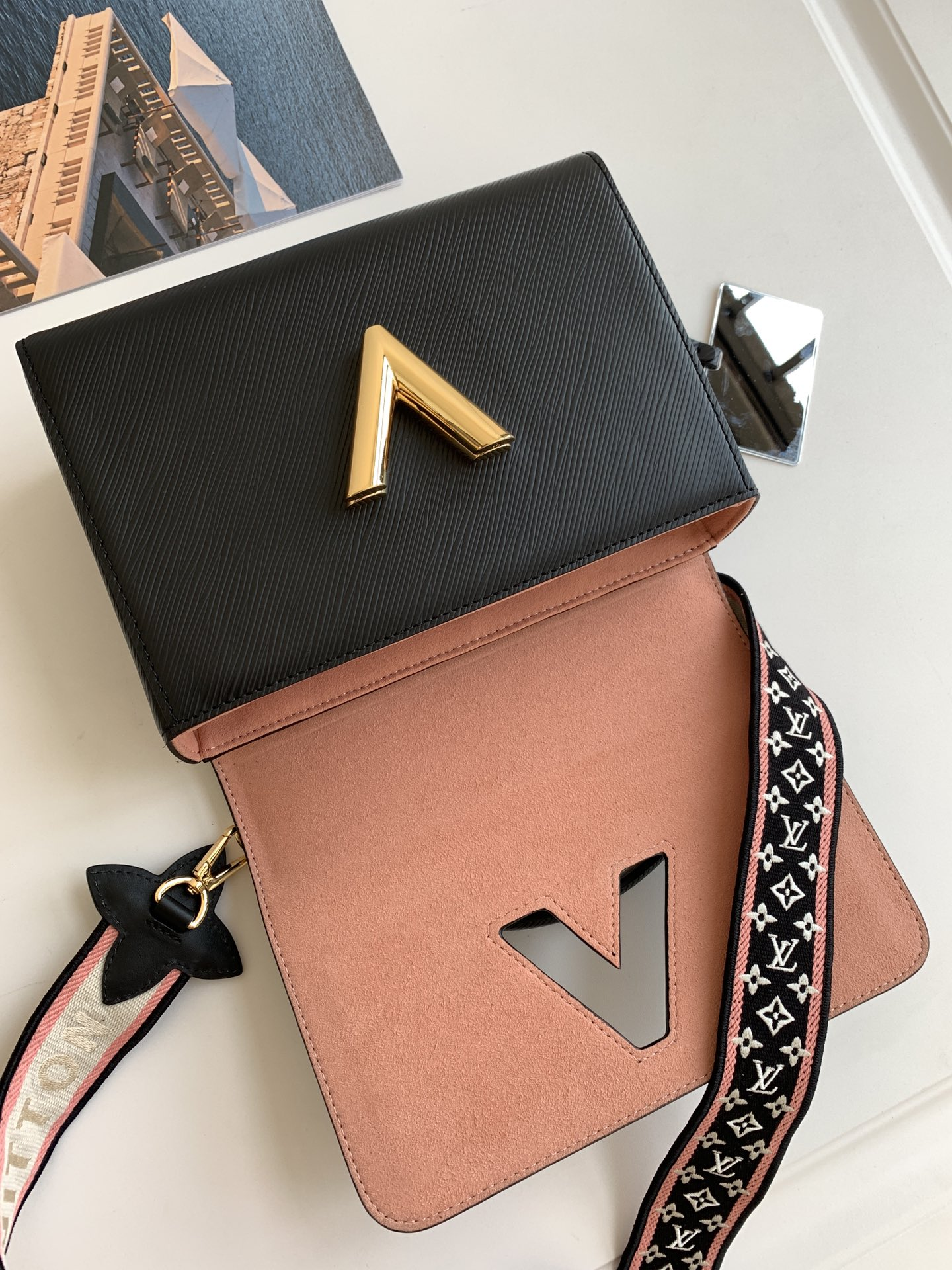 Anum Bags Elite Carryalls