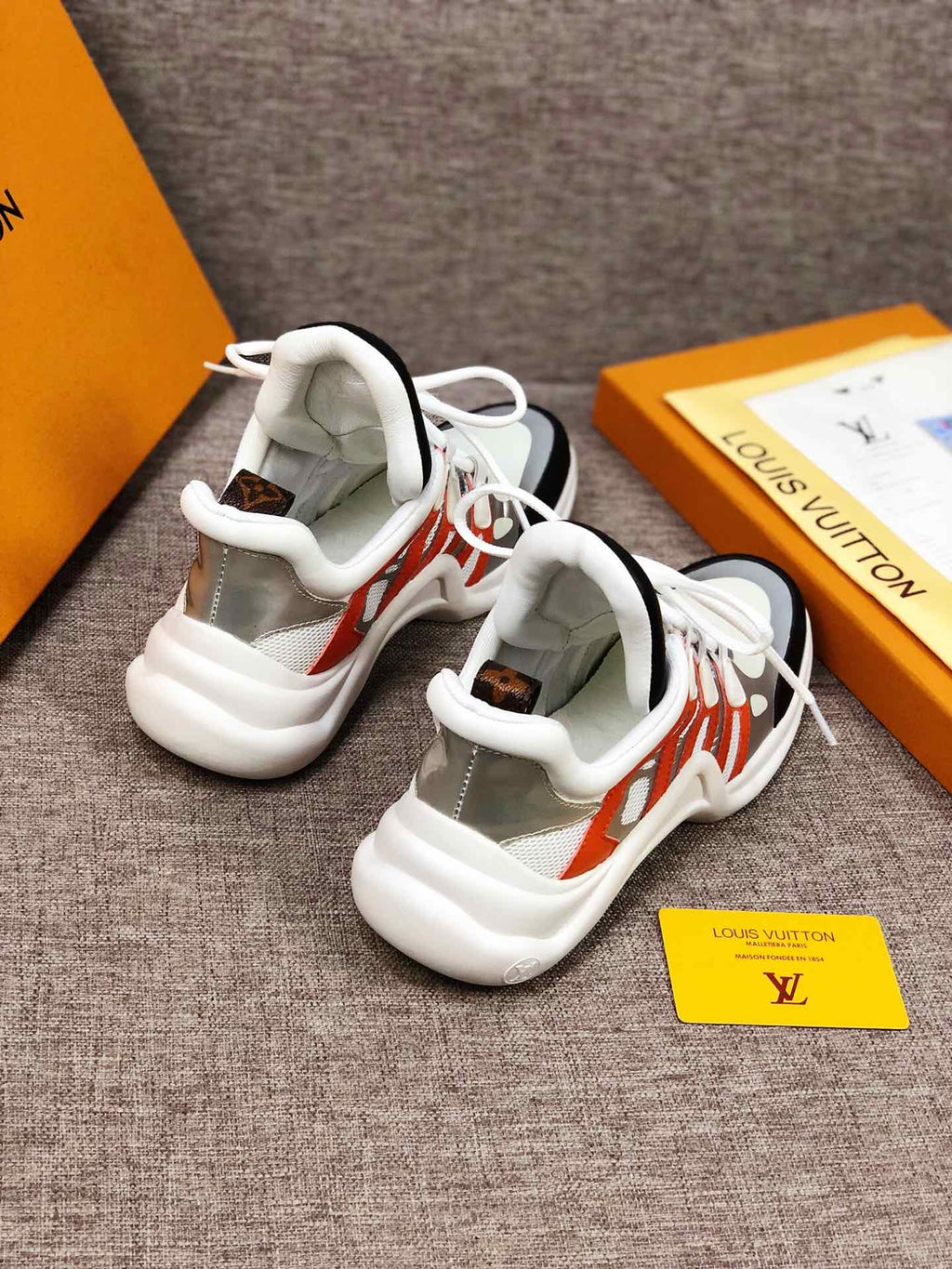 Anum Bags LUV Archlight White Black Orange Sneaker