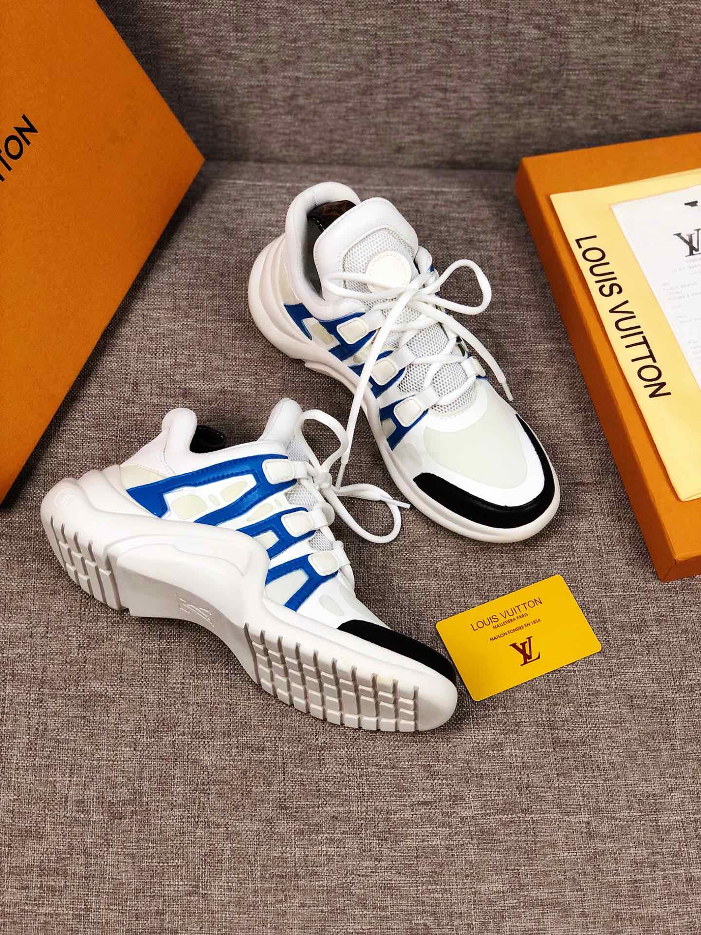 Anum Bags LUV Archlight Blue White Black Sneaker
