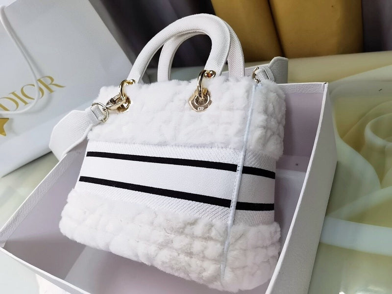 Anum Bags MV - Dir Bags - 074