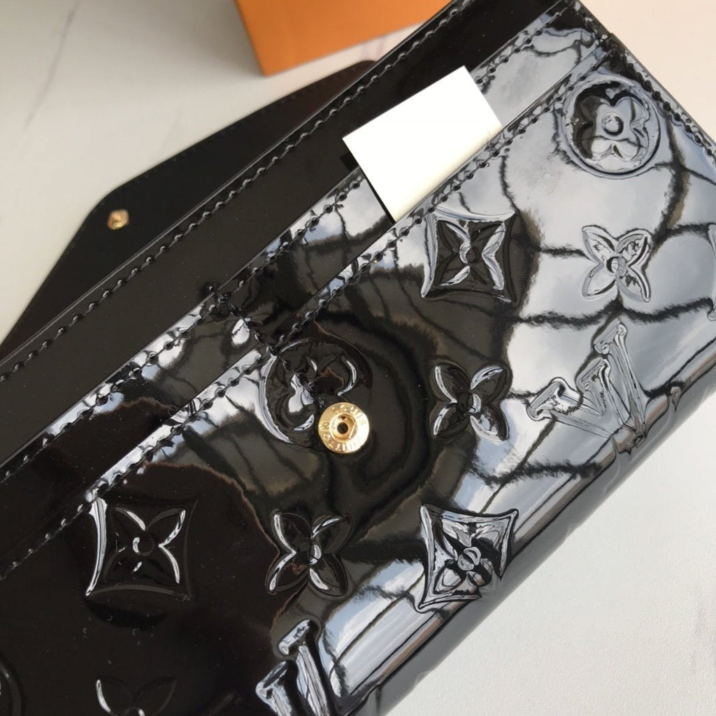 Anum Bags Wallet LUV 006