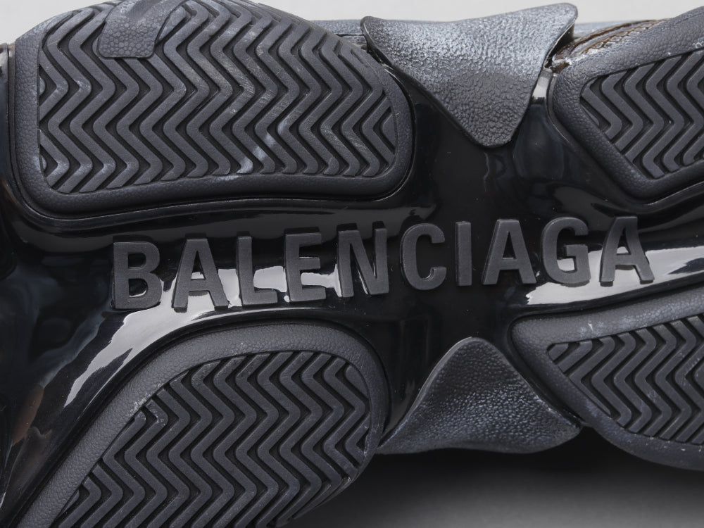 Ezyycart Bags Bla Triple S Air Cushion Black Sneaker