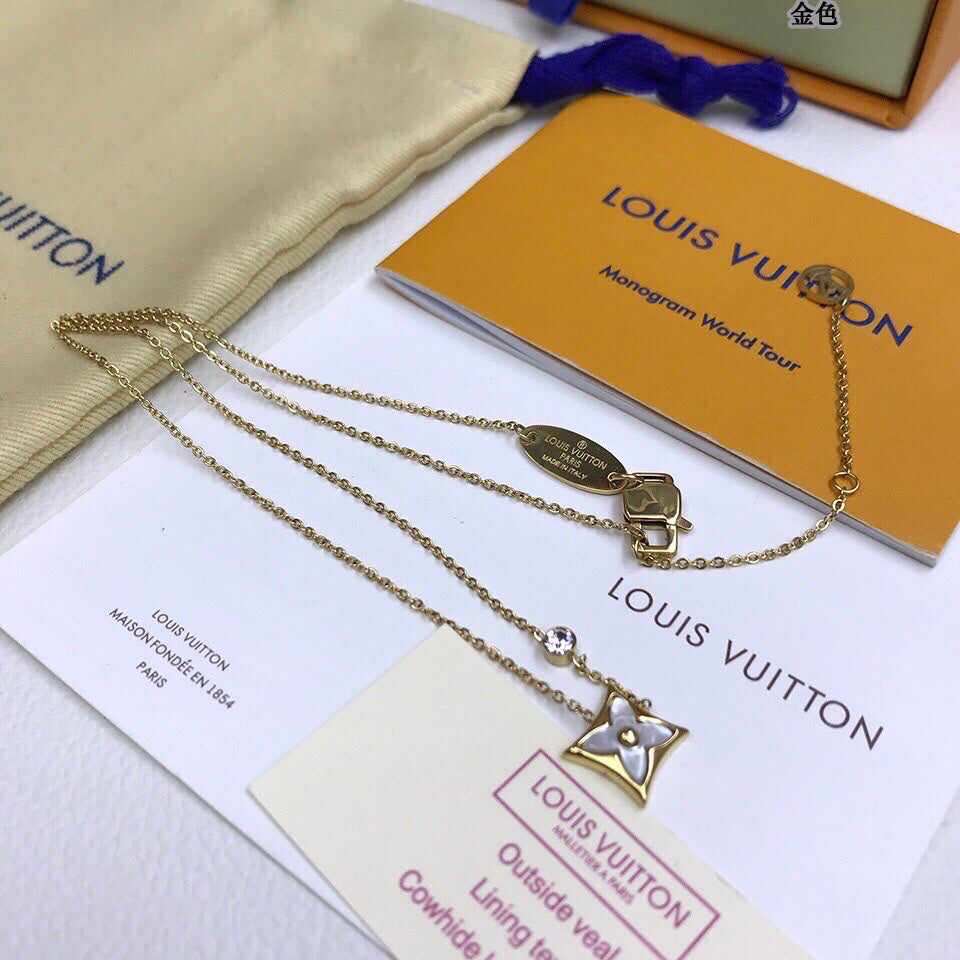 Anum Bags Necklace LUV005