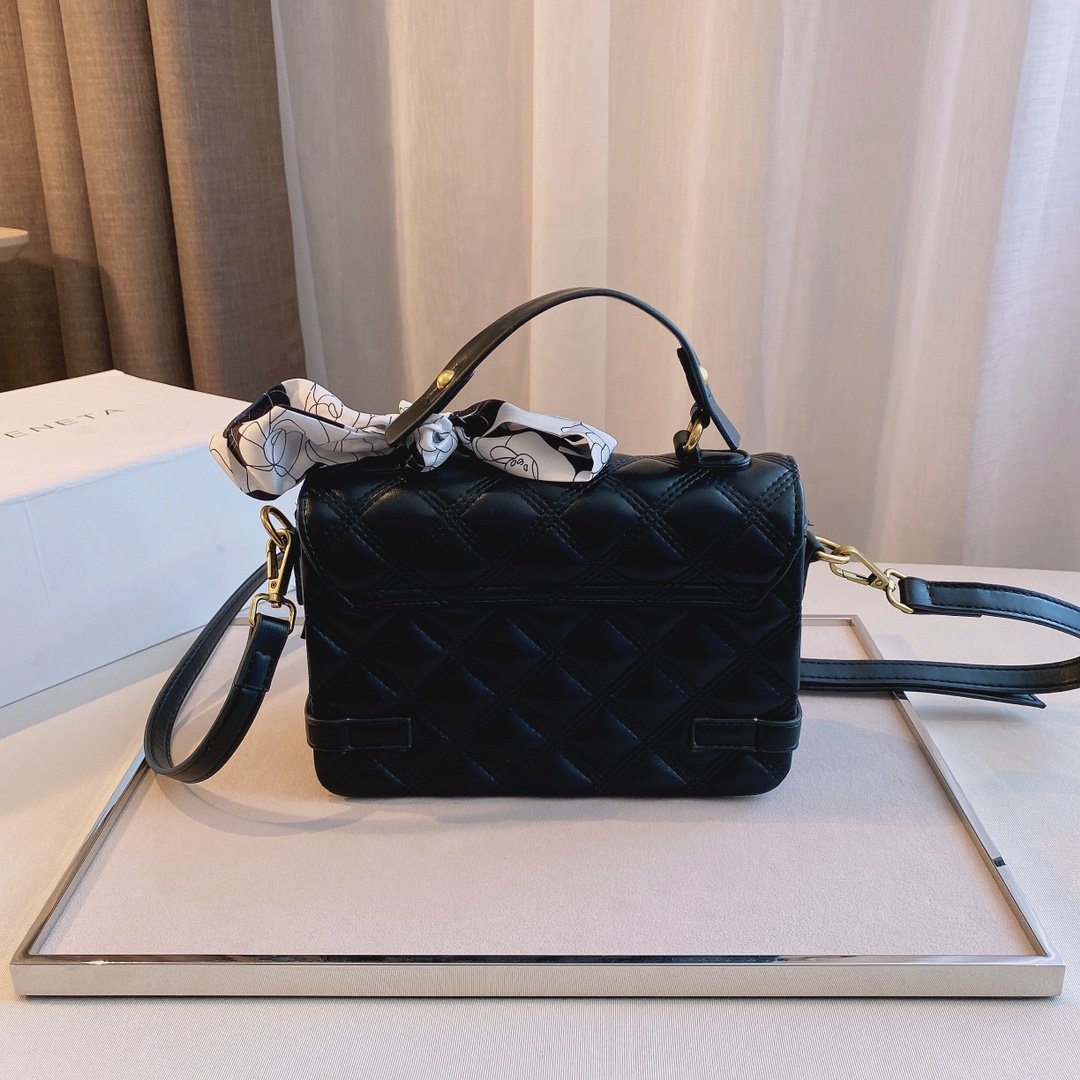 Anum Bags Bags CHL 131