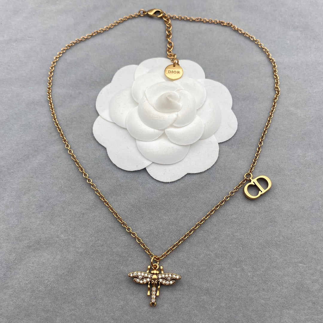 Anum Bags Necklace DIR010