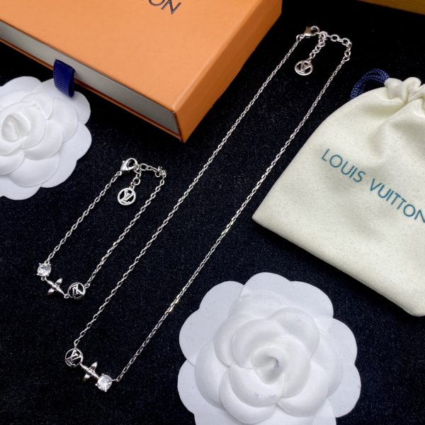 Anum Bags Combo LV Necklaces 106