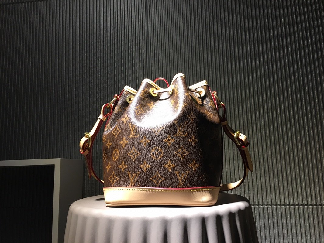 Anum Bags Elite Carryalls