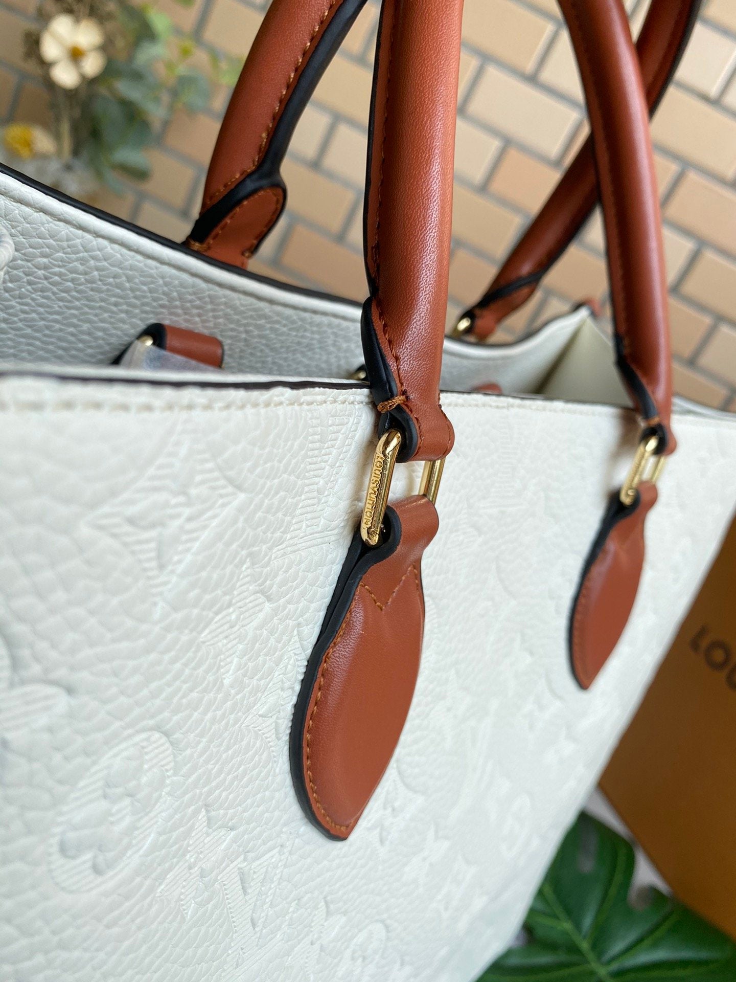 Anum Bags Elite Carryalls