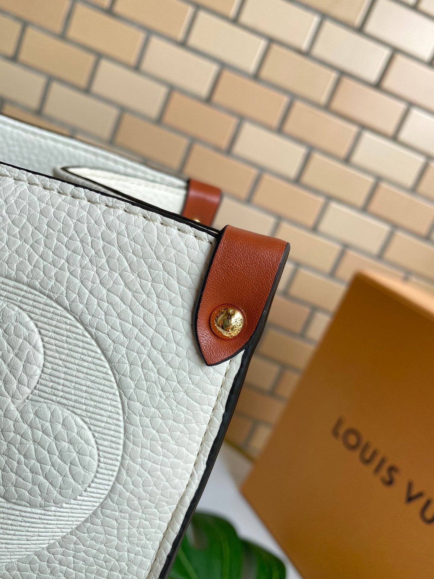 Anum Bags Elite Carryalls