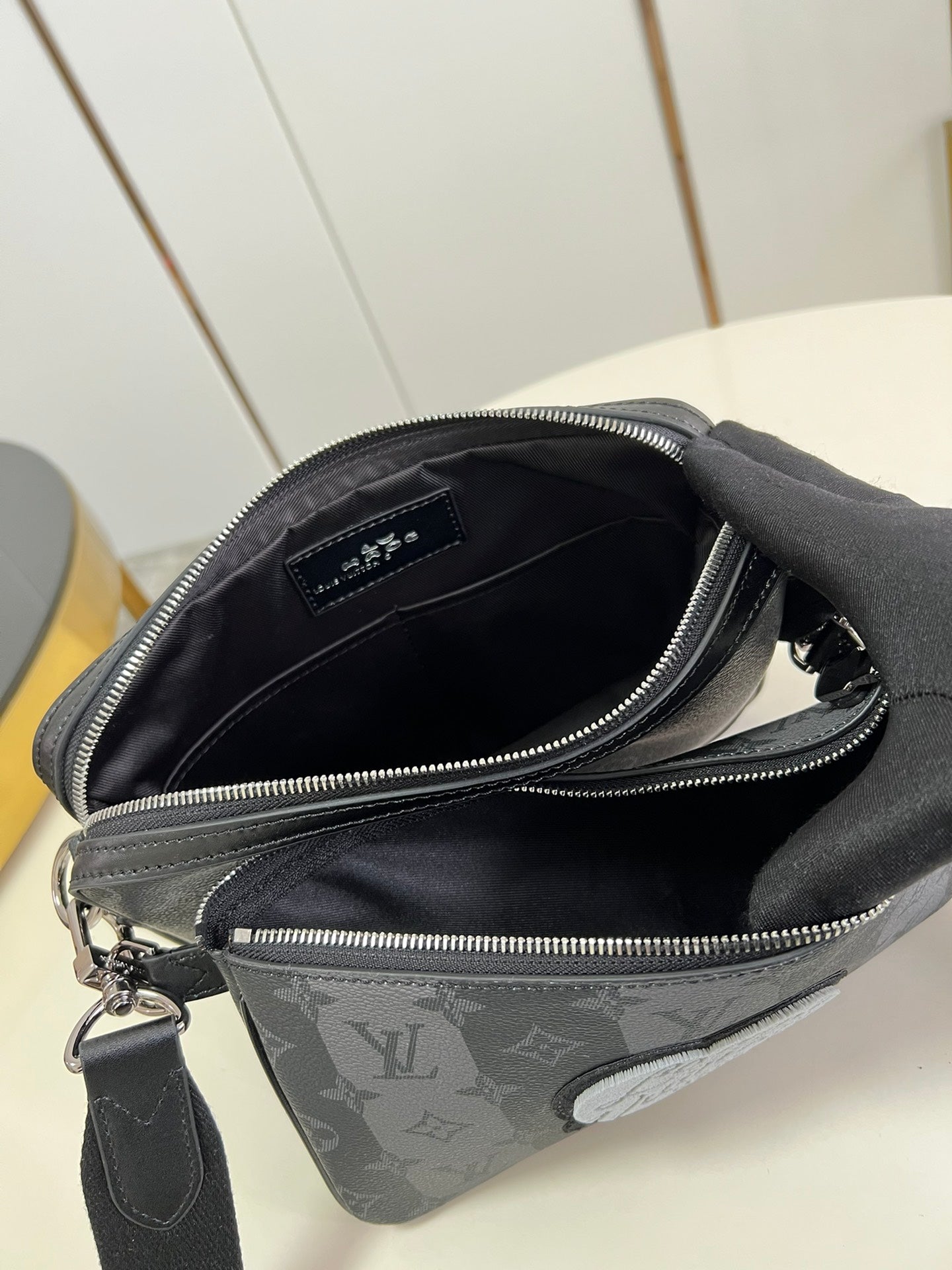 Anum Bags Elite Carryalls
