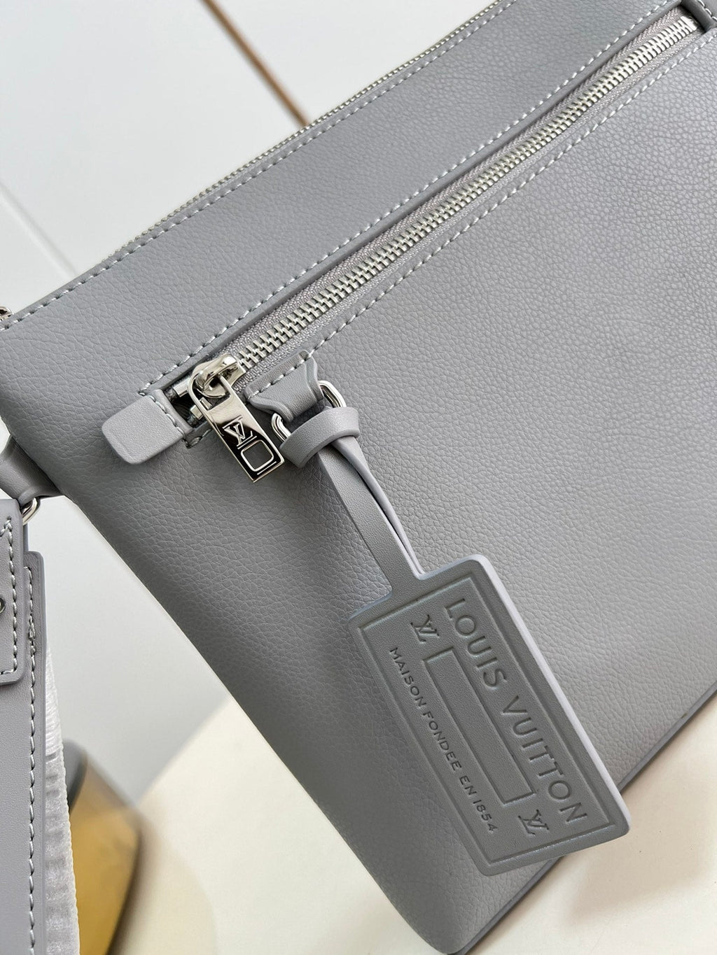 Anum Bags Elite Carryalls