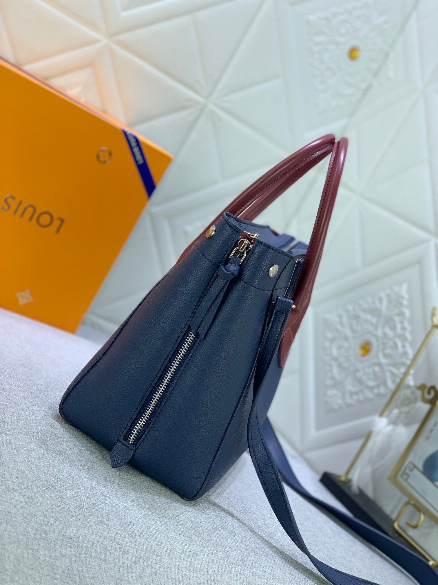 Anum Bags Elite Carryalls