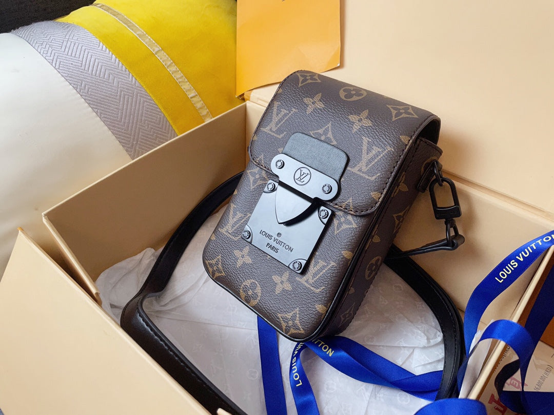 Anum Bags Elite Carryalls