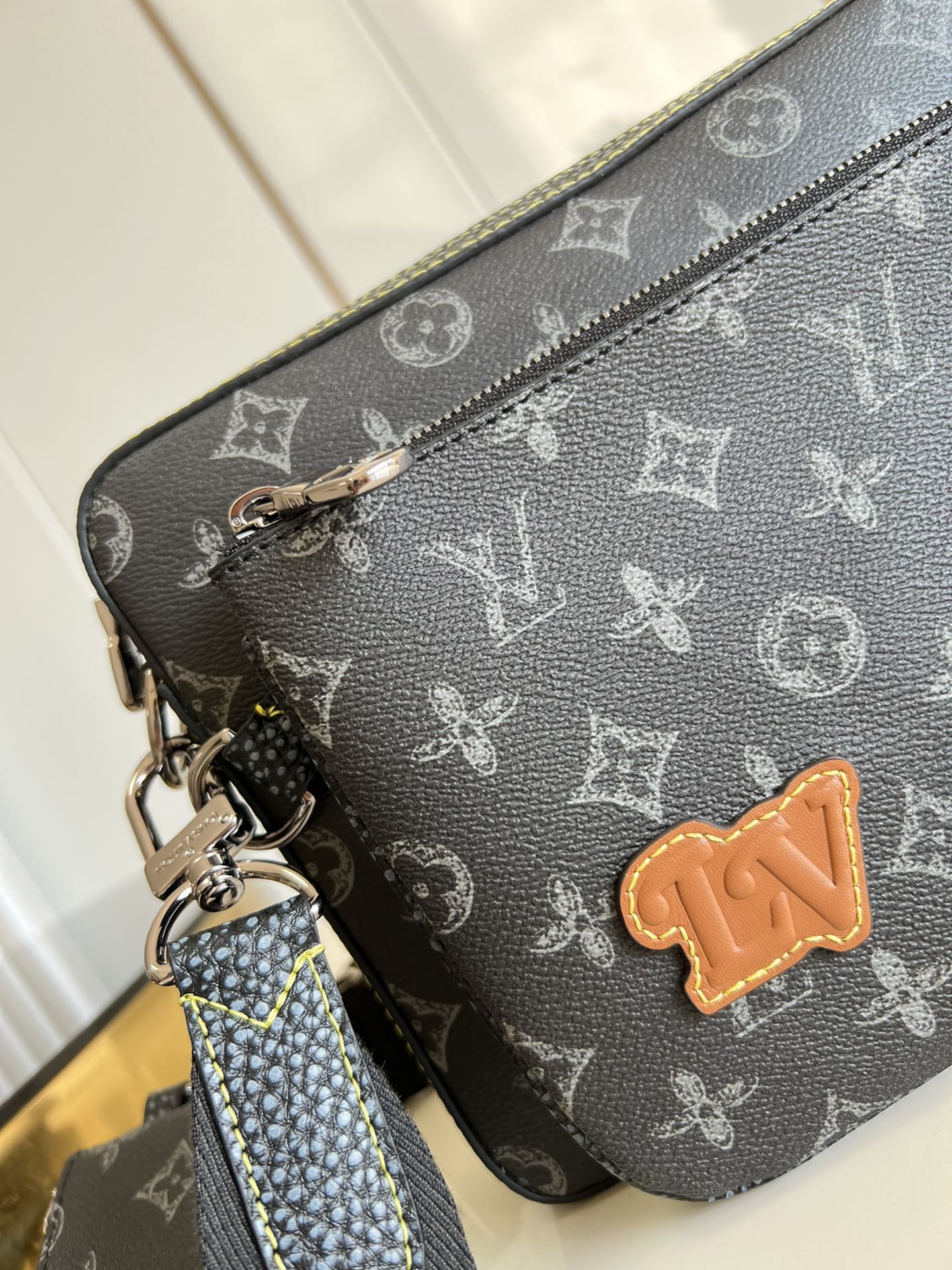 Anum Bags Elite Carryalls