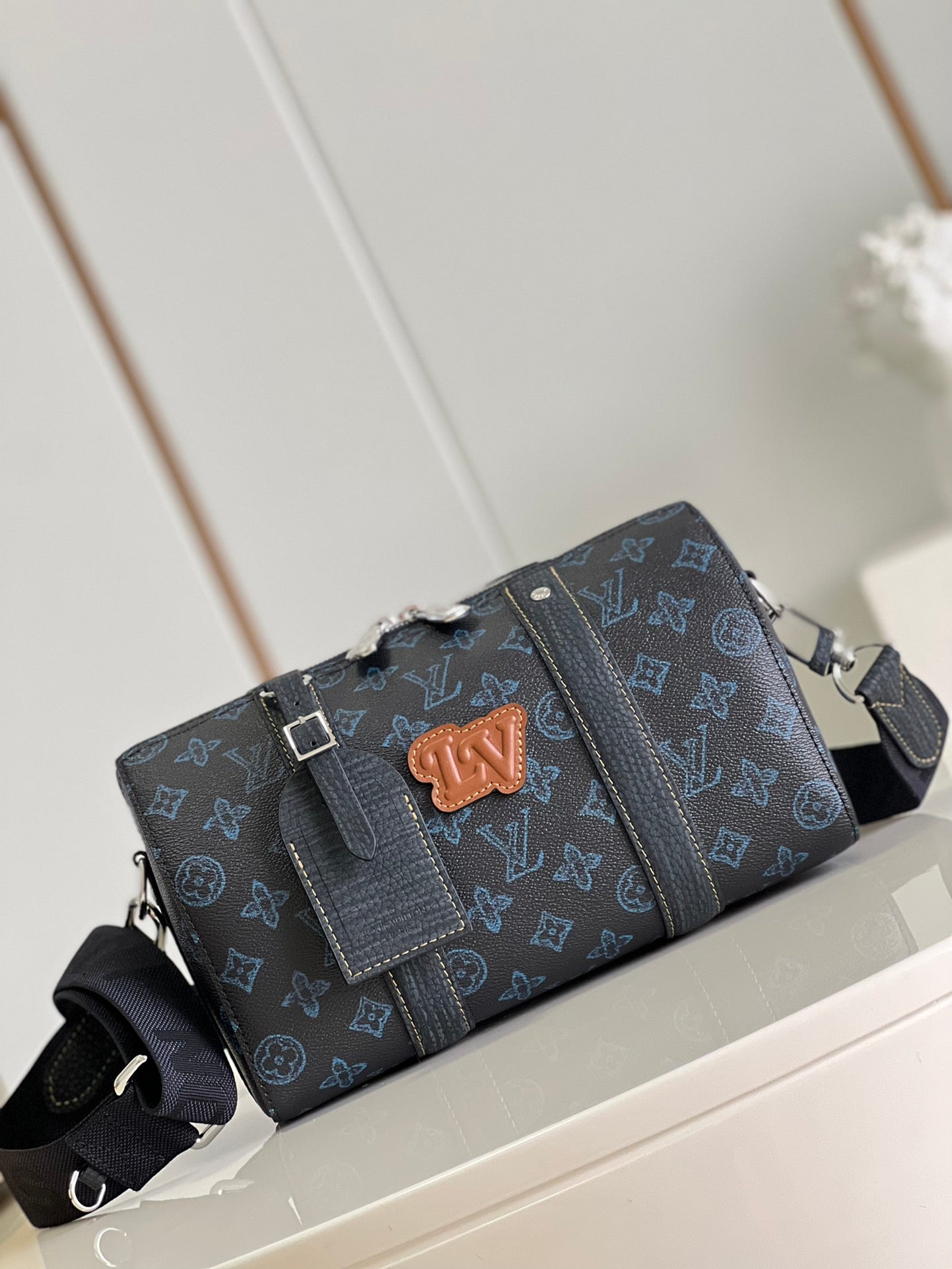 Anum Bags Elite Carryalls
