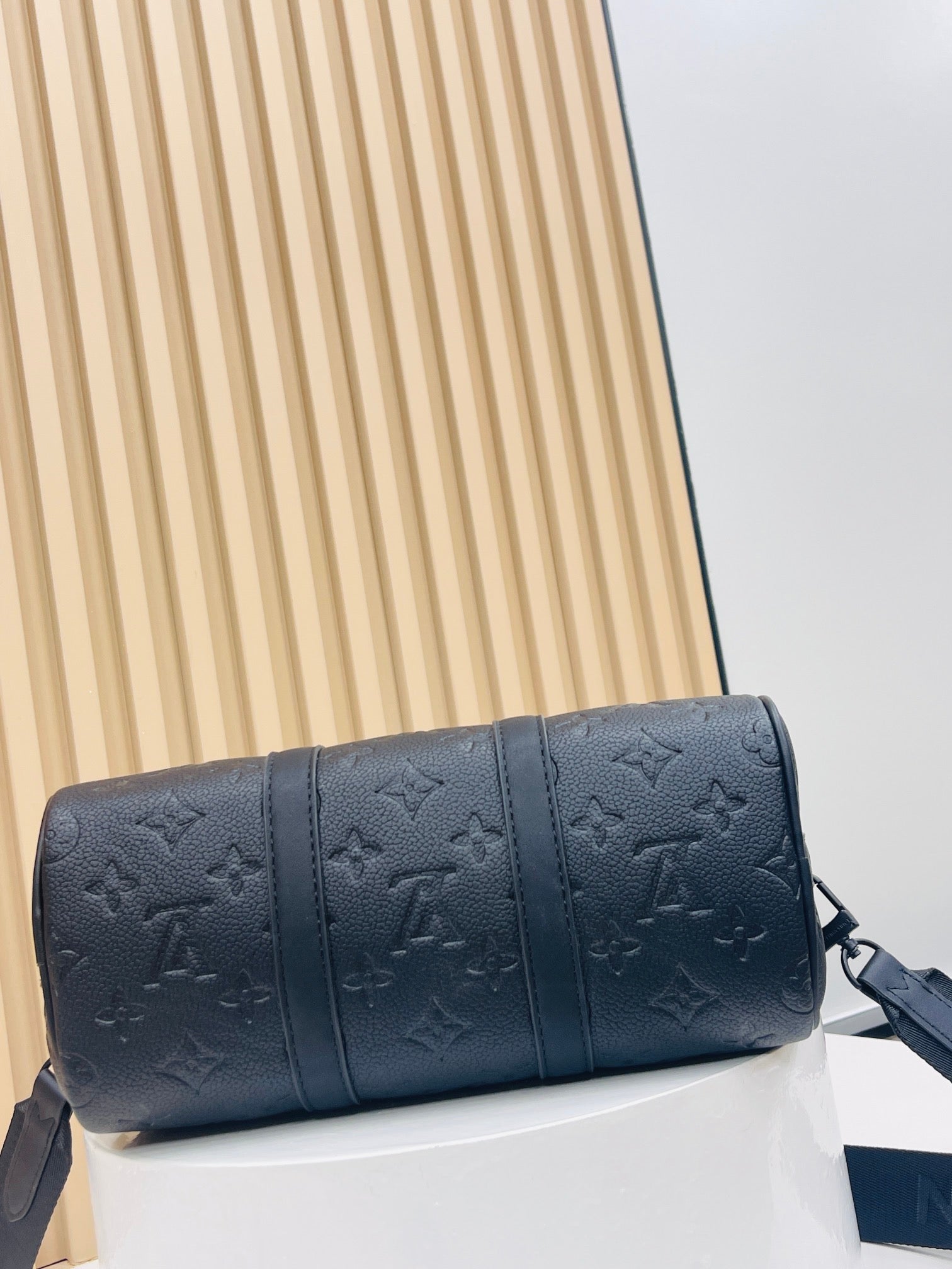 Anum Bags Elite Carryalls