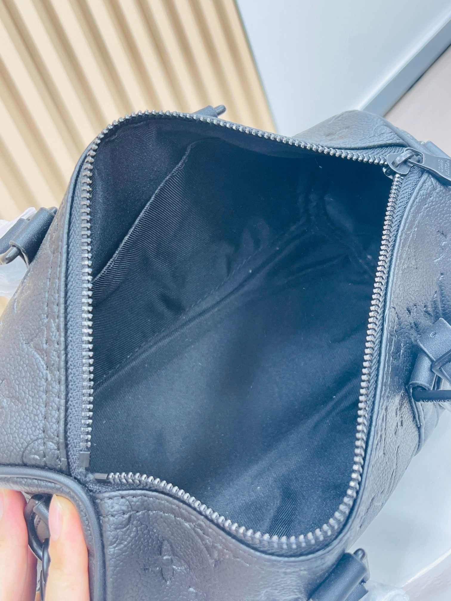 Anum Bags Elite Carryalls