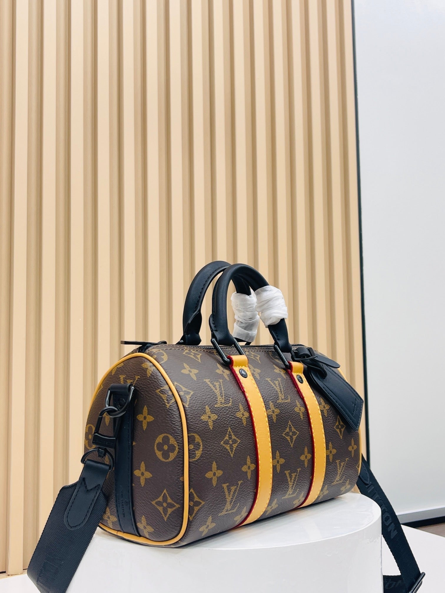 Anum Bags Elite Carryalls
