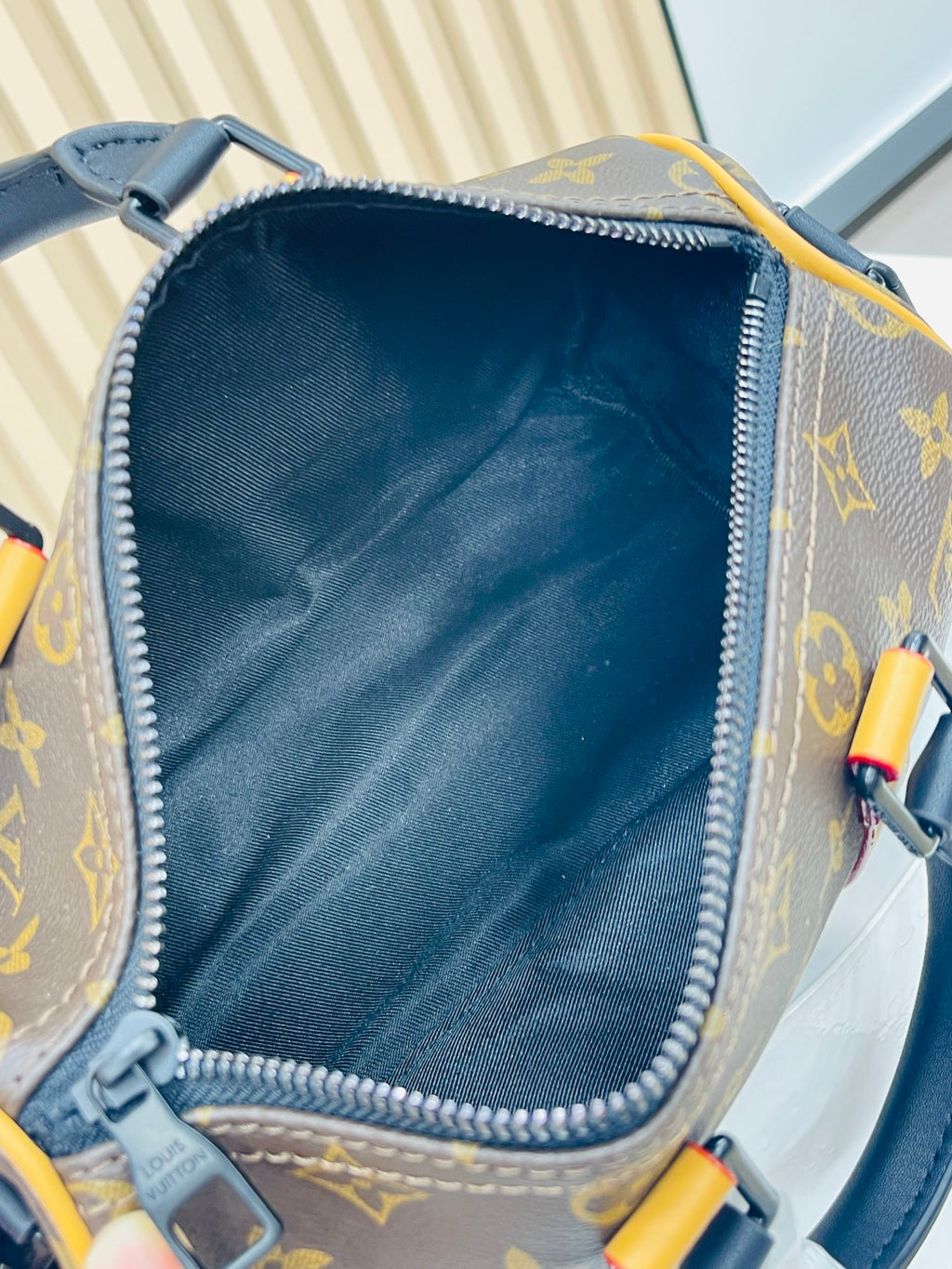 Anum Bags Elite Carryalls