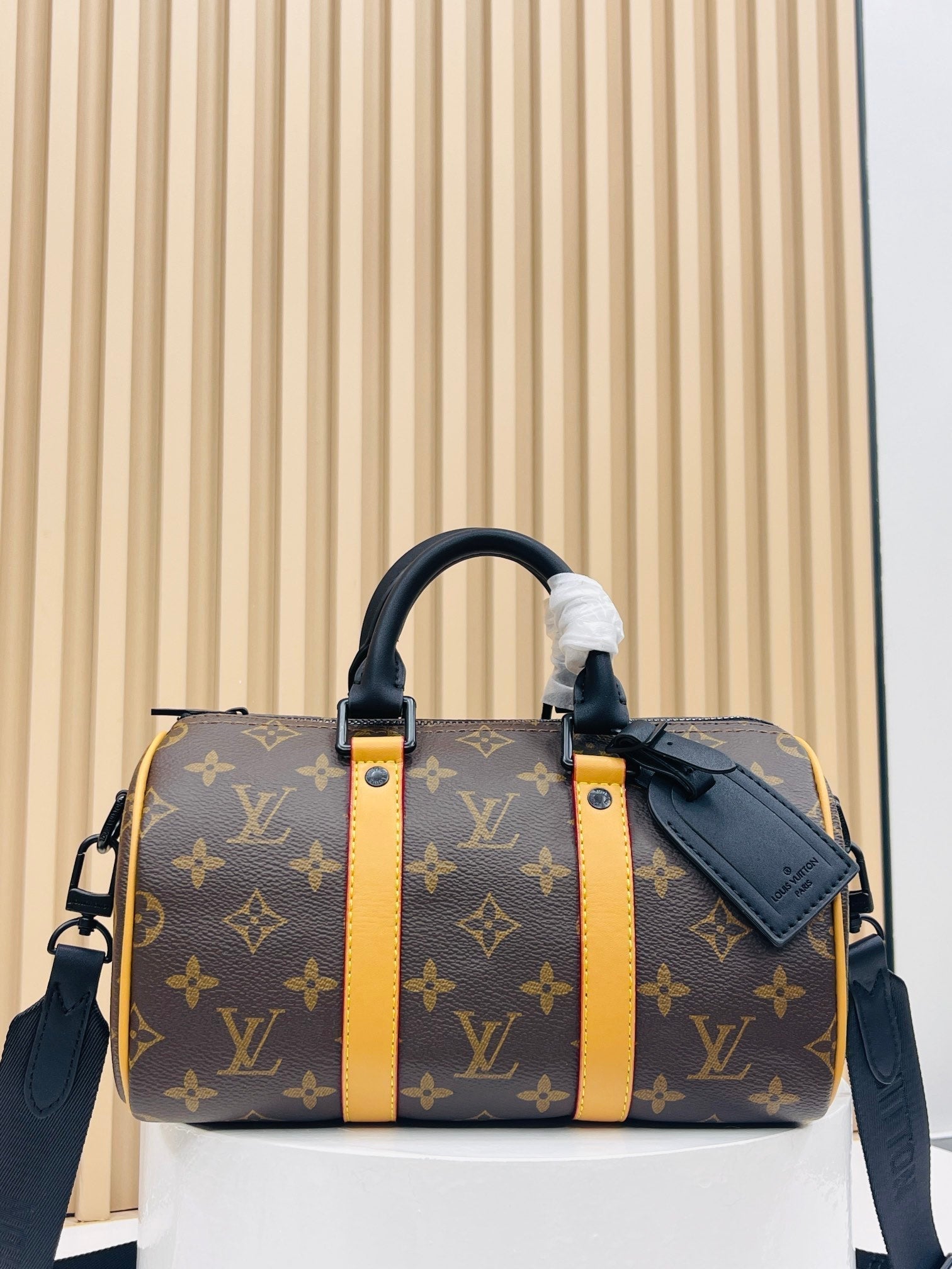 Anum Bags Elite Carryalls