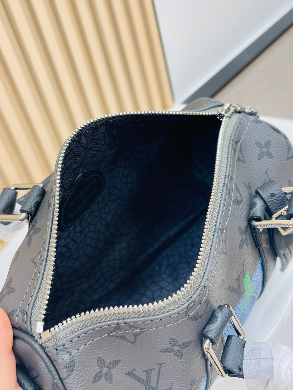 Anum Bags Elite Carryalls