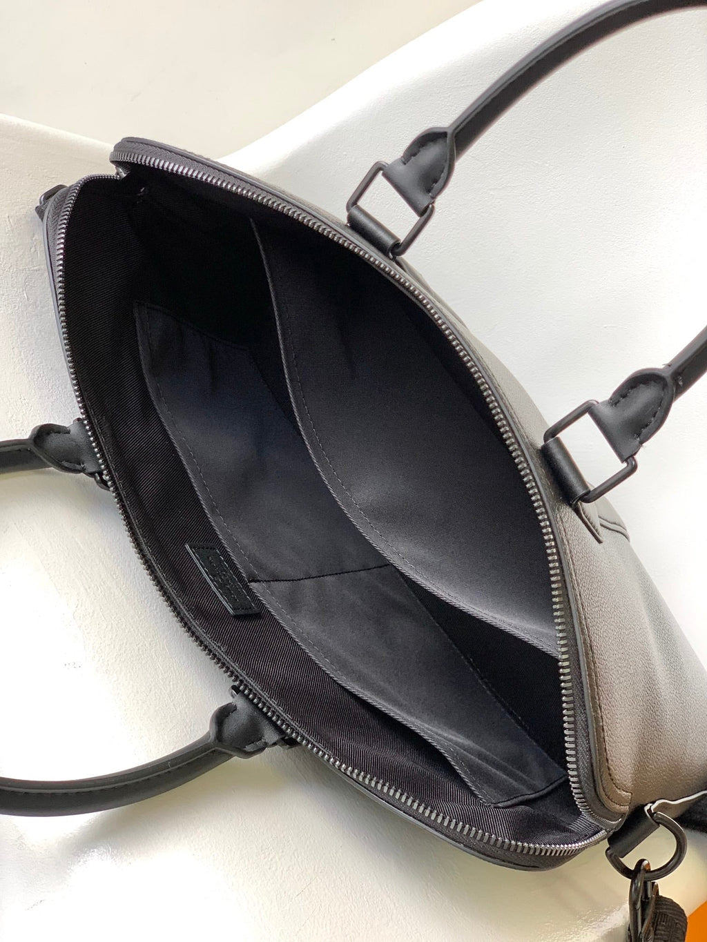 Anum Bags Elite Carryalls