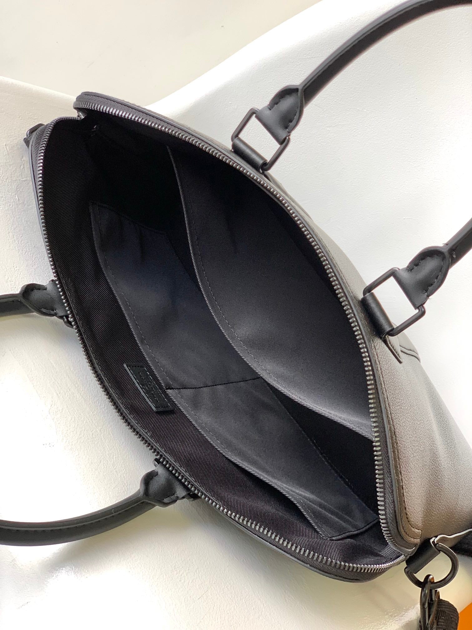 Anum Bags Elite Carryalls