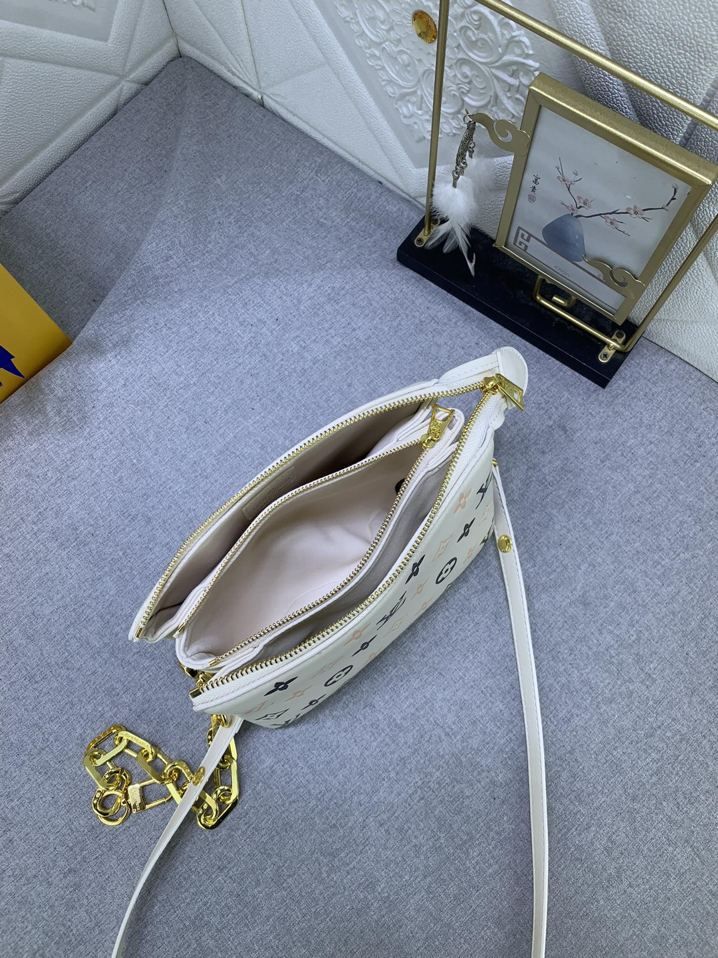 Anum Bags Elite Carryalls