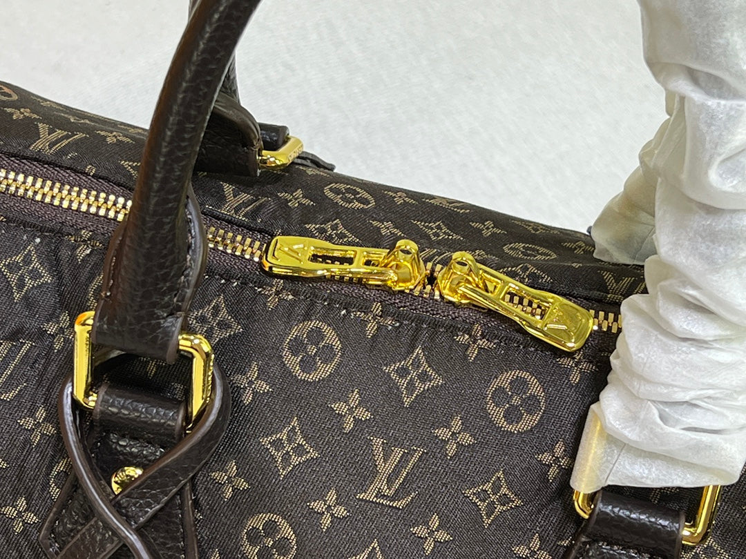 Anum Bags Elite Carryalls