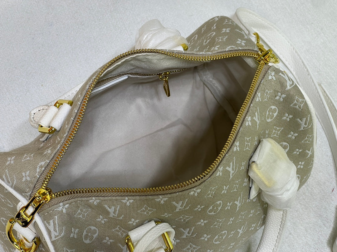 Anum Bags Elite Carryalls