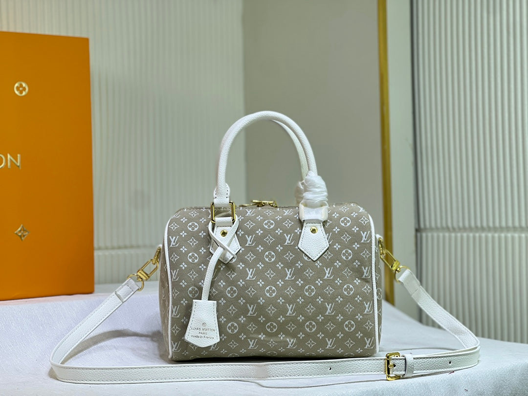 Anum Bags Elite Carryalls