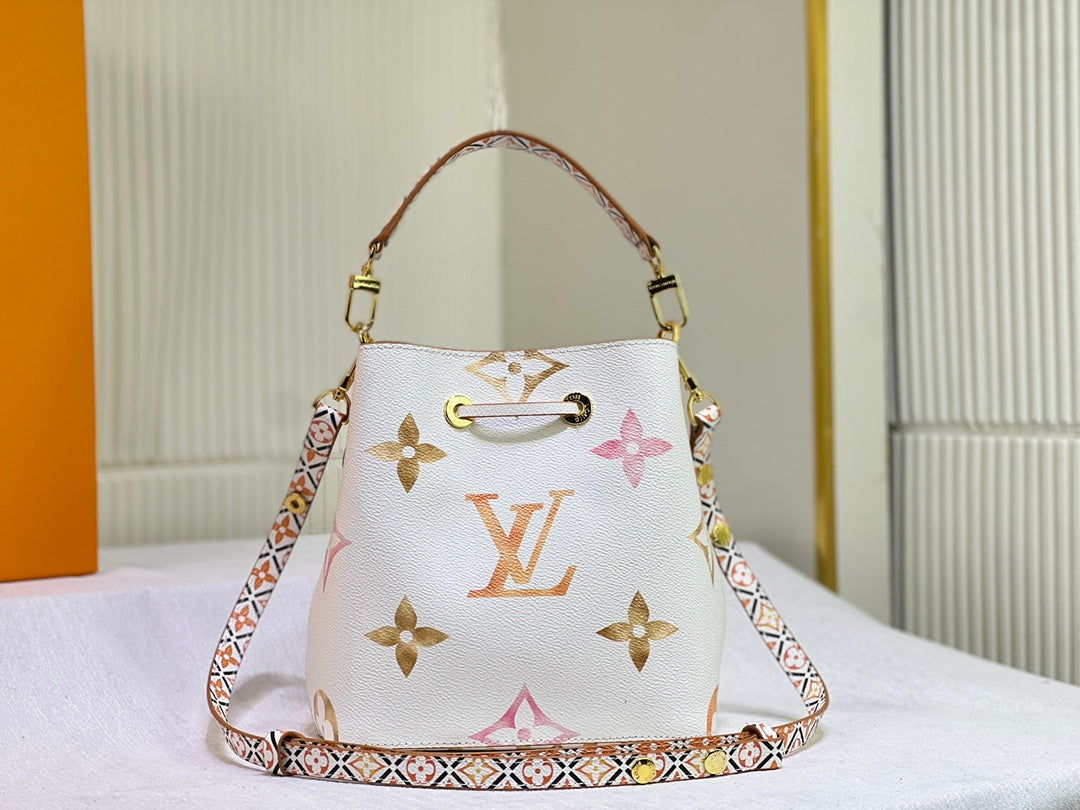 Anum Bags Elite Carryalls