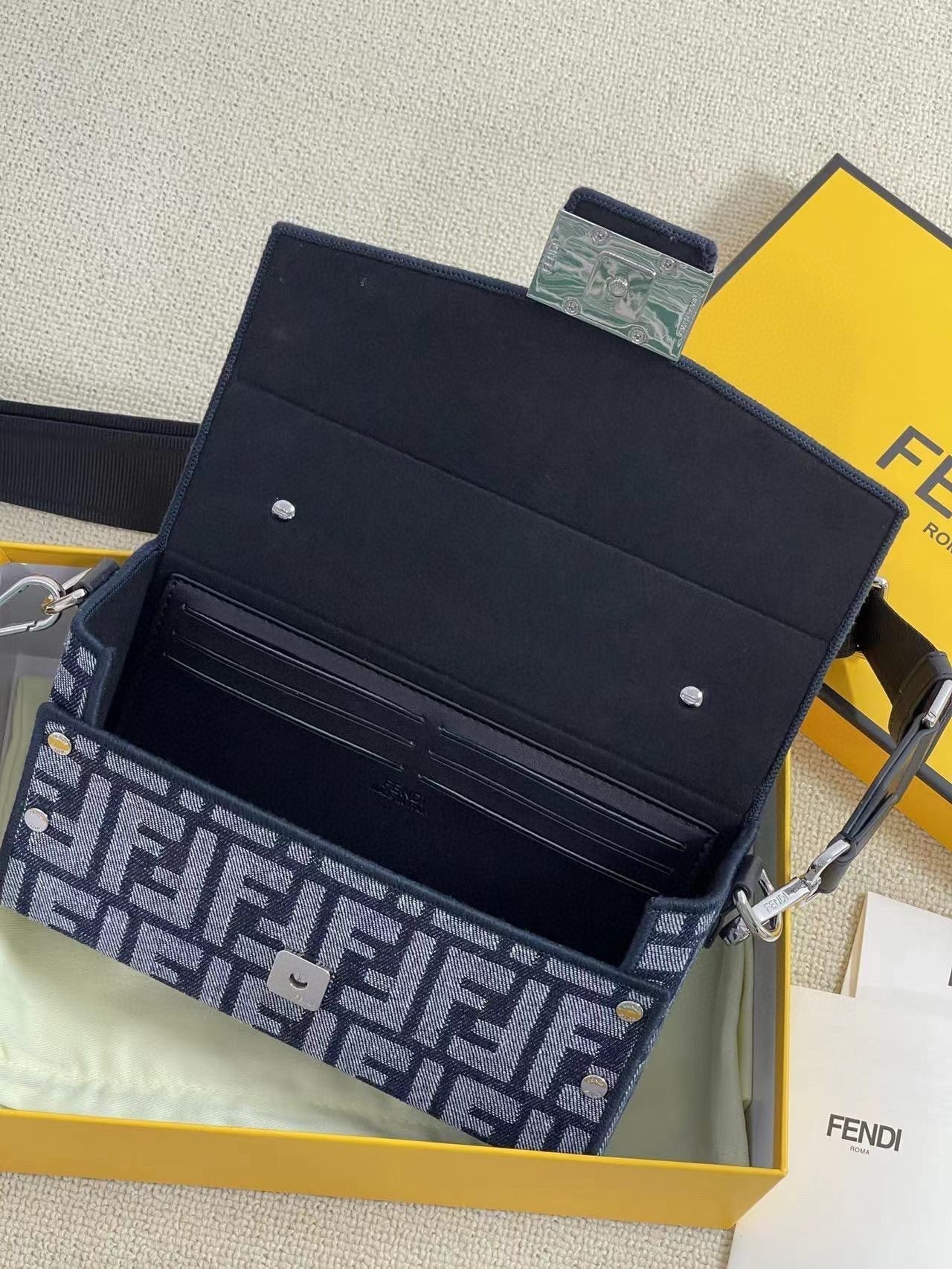 Ezyycart Bags Elite Carryalls