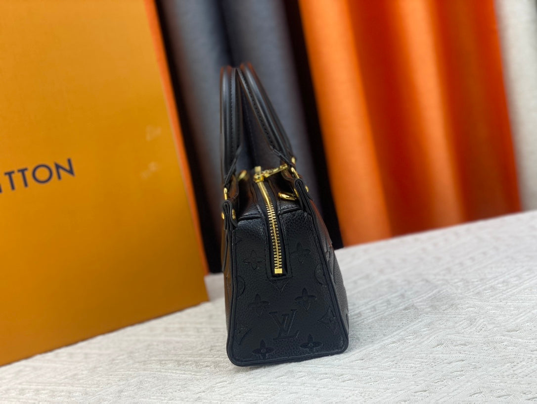 Anum Bags Elite Carryalls
