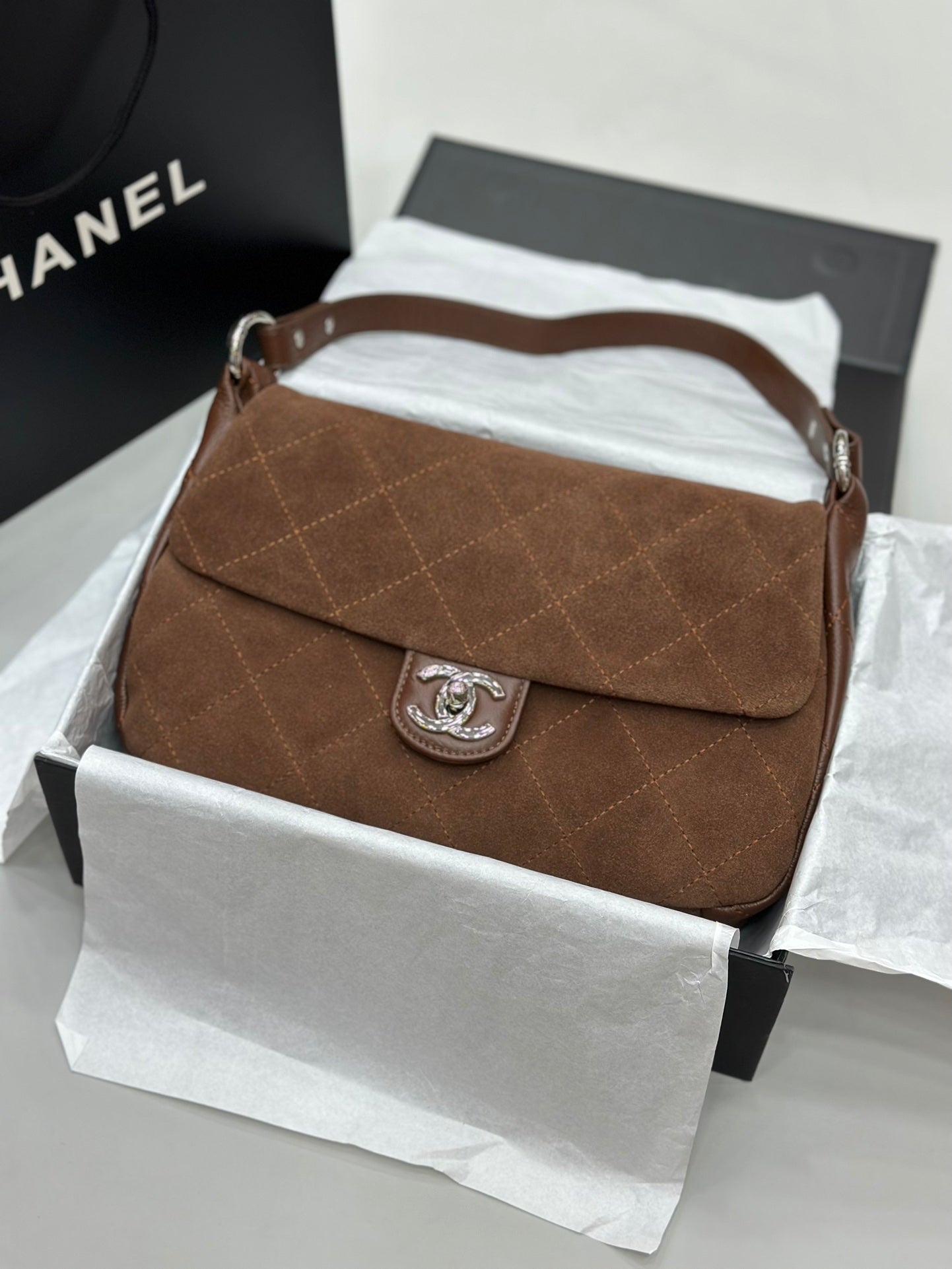Anum Bags Elite Carryalls