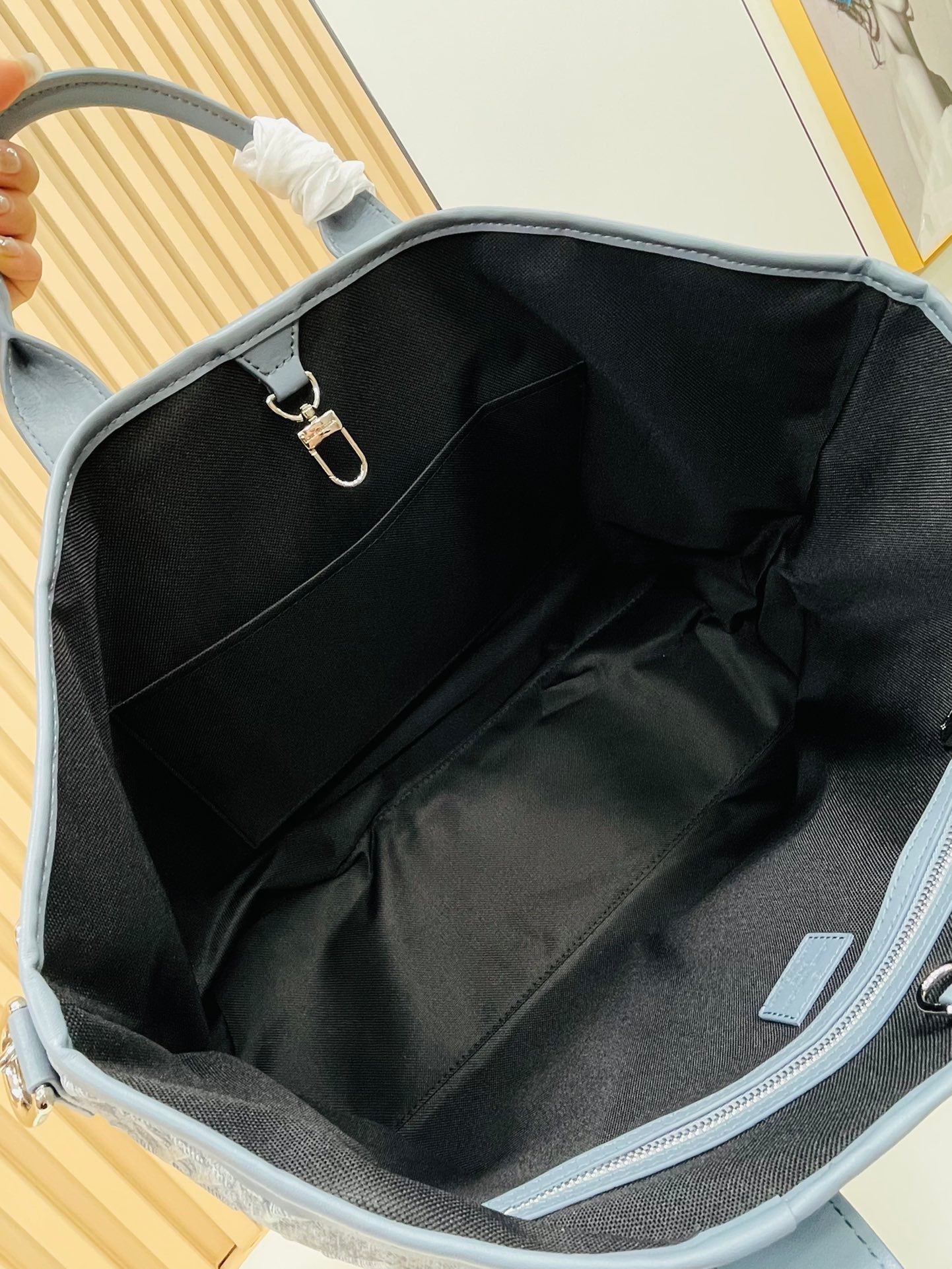 Anum Bags Elite Carryalls