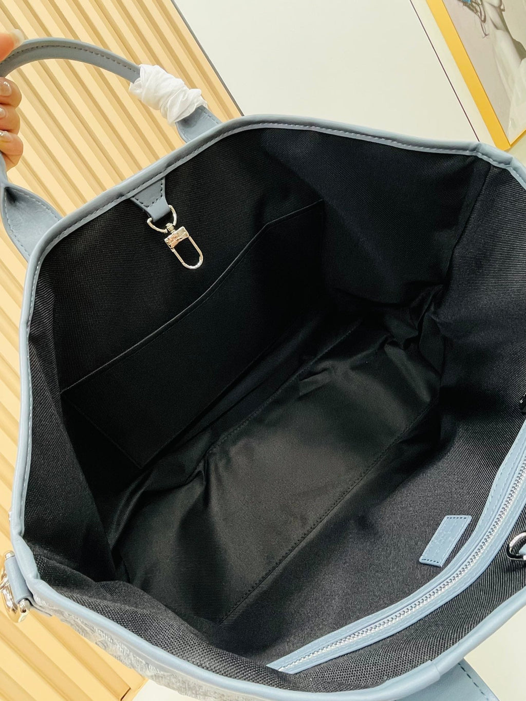 Anum Bags Elite Carryalls