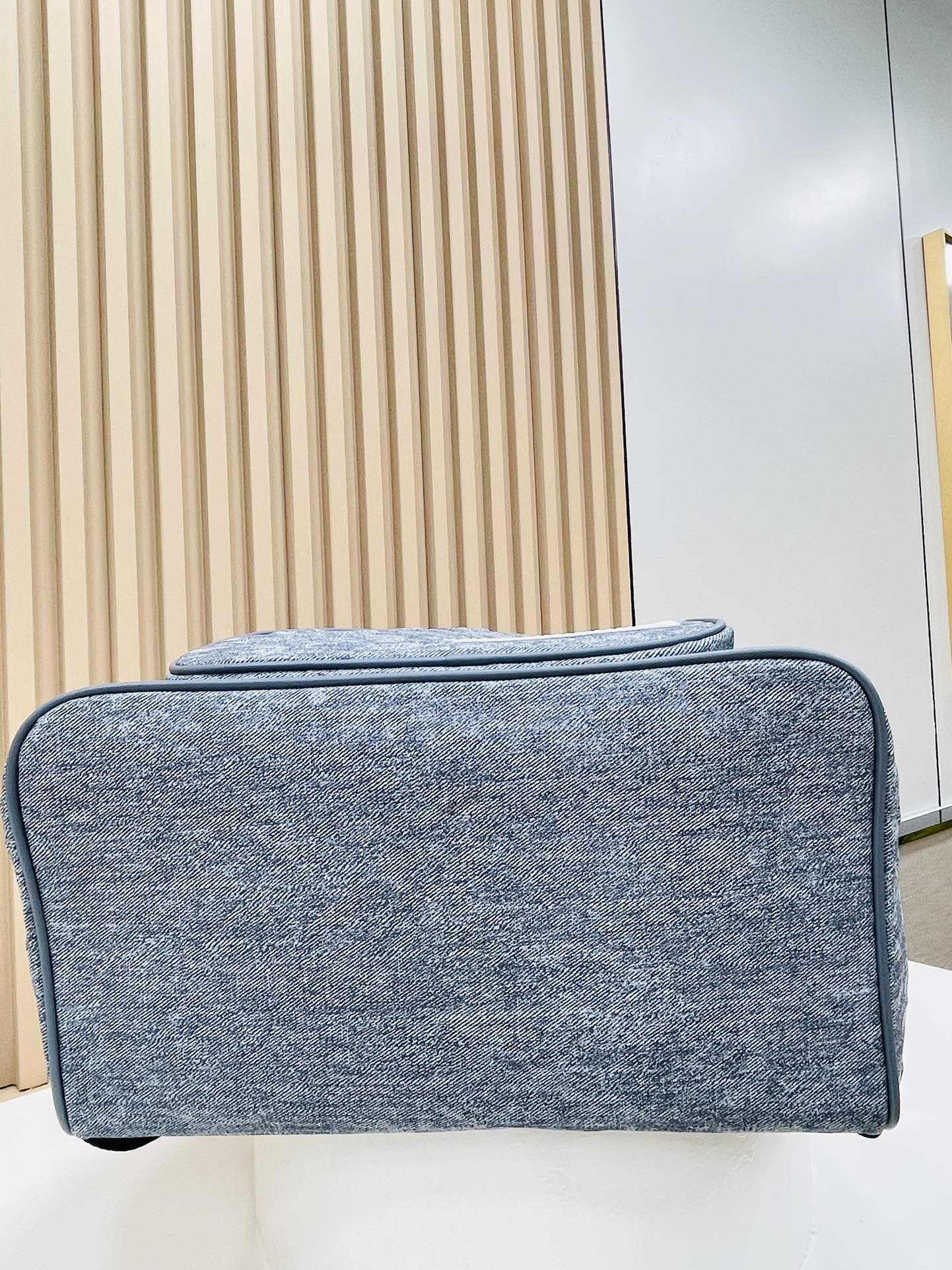 Anum Bags Elite Carryalls