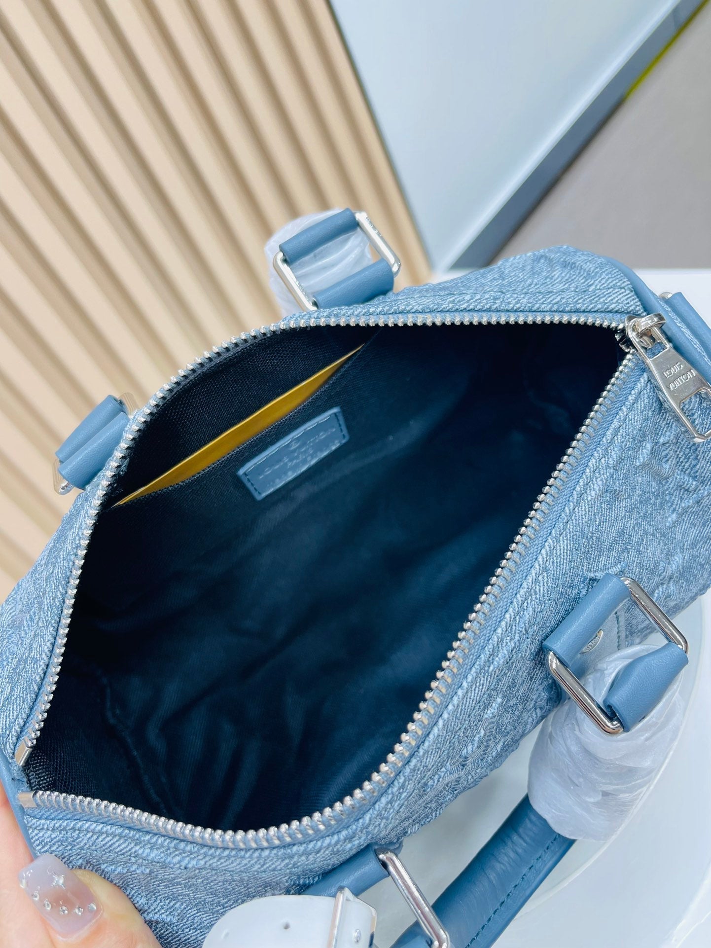 Anum Bags Elite Carryalls