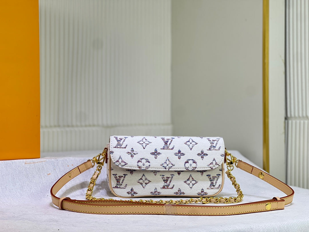 Anum Bags Elite Carryalls