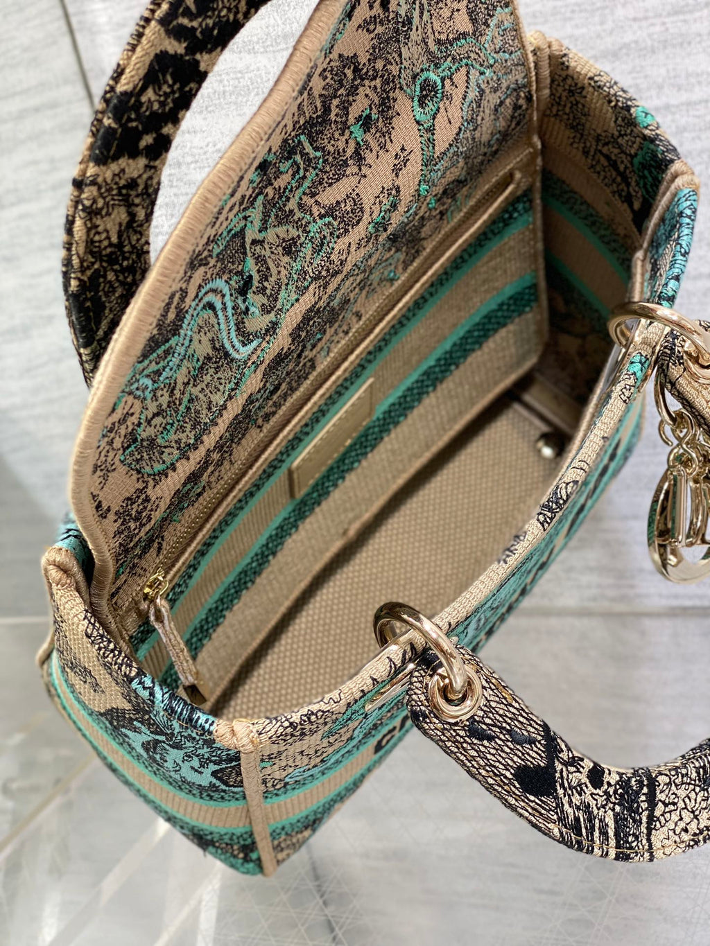 Anum Bags Elite Carryalls