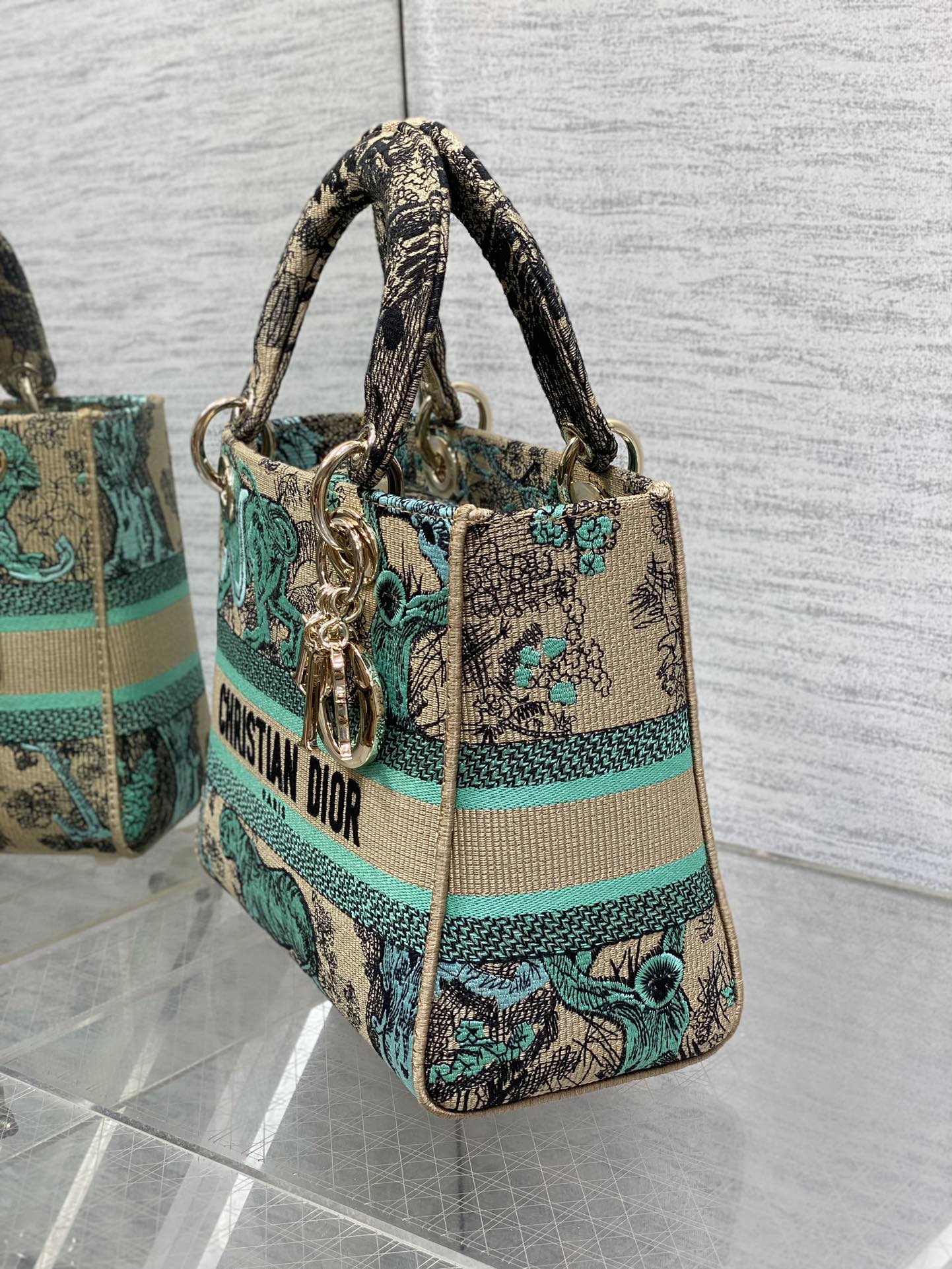 Anum Bags Elite Carryalls
