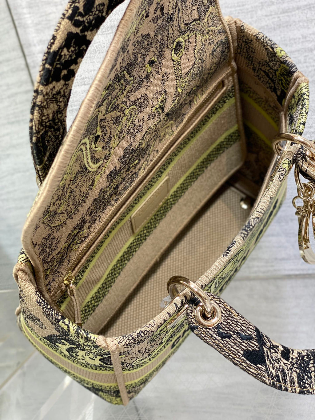 Anum Bags Elite Carryalls