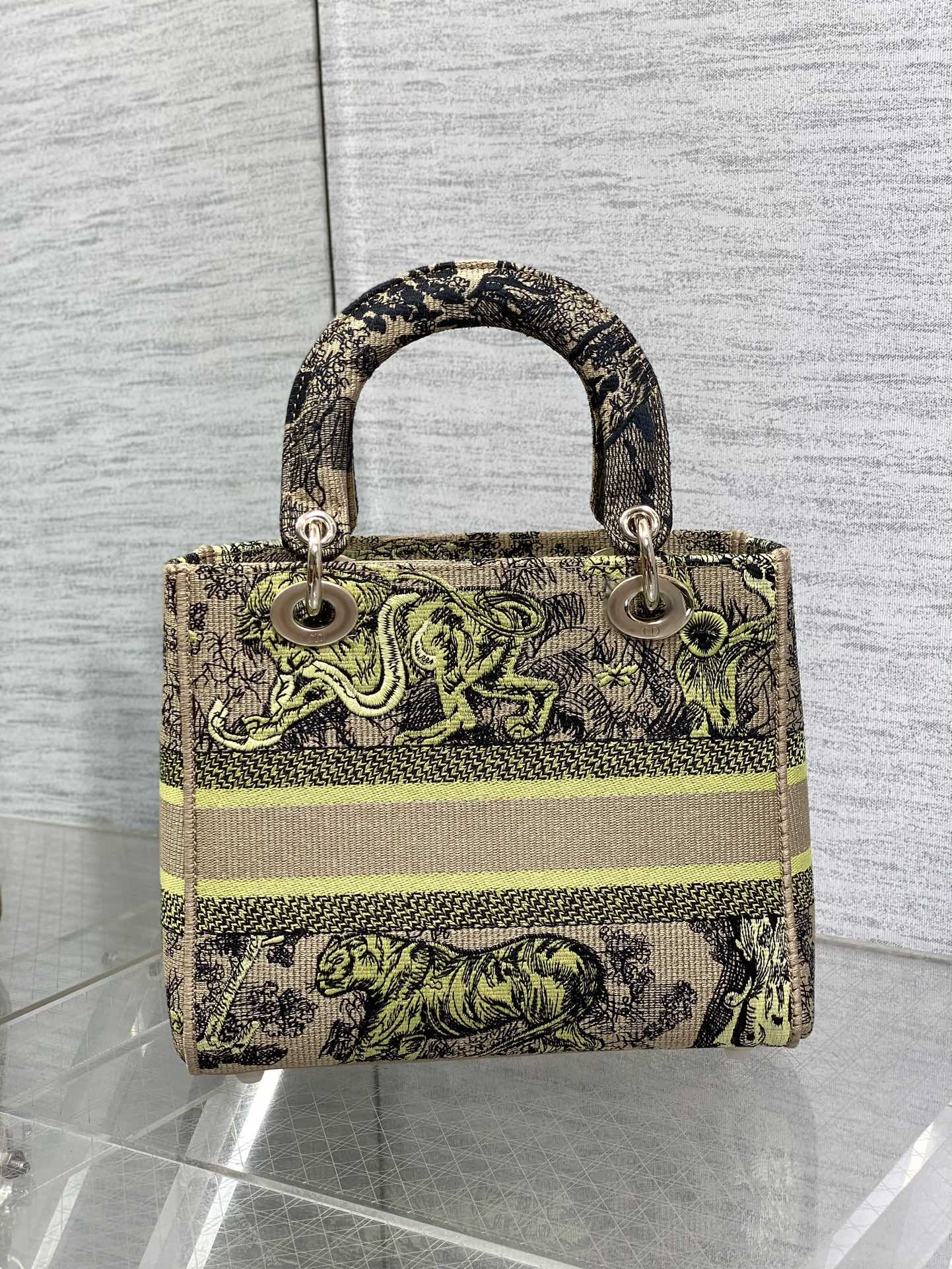Anum Bags Elite Carryalls