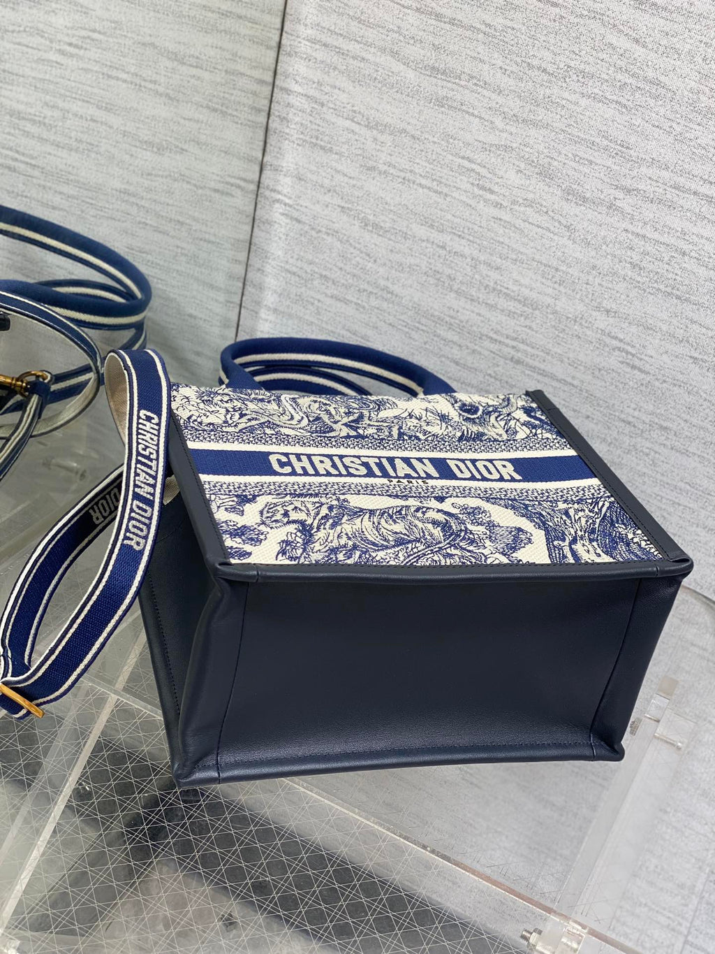 Anum Bags Elite Carryalls
